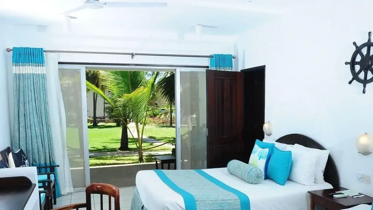 Voyager Beach Resort