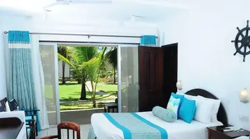 Voyager Beach Resort