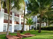 VOYAGER BEACH RESORT