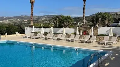 Vrachia Beach Hotel & Suites (Adults Only)