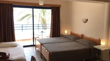 Vrachia Beach Hotel & Suites (Adults Only)