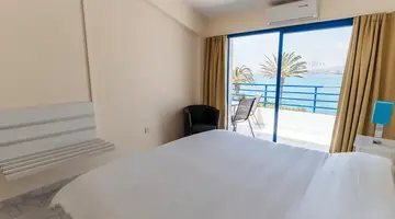 Vrachia Beach Hotel & Suites - Adults on