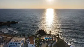 Vrachia Beach Hotel & Suites - Adults on