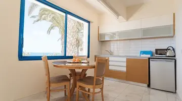 Vrachia Beach Hotel & Suites - Adults on
