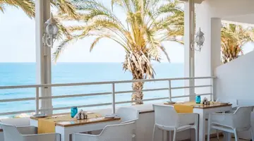 VRACHIA BEACH HOTEL & SUITES - ADULTS ONLY (+15)