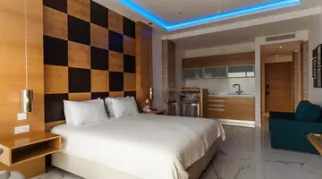VRACHIA BEACH HOTEL & SUITES - ADULTS ONLY (+15)
