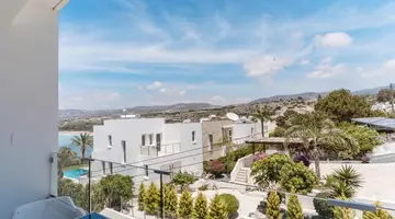 VRACHIA BEACH HOTEL & SUITES - ADULTS ONLY (+15)