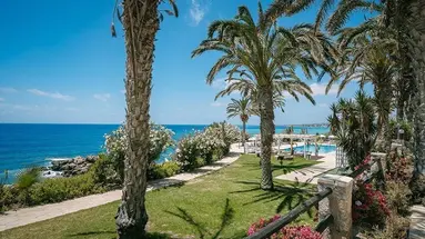 Vrachia Beach Hotel & Suites (Adults Only)