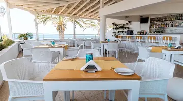 Vrachia Beach Hotel & Suites (Adults Only)