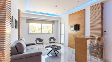 Vrachia Beach Hotel & Suites (Adults Only)