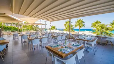 Vrissaki Beach Hotel