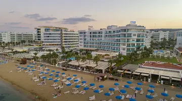 Vrissaki Beach Hotel