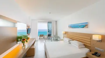 Vrissaki Beach Hotel