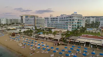 Vrissaki Beach Hotel