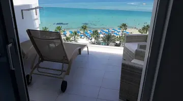 Vrissaki Beach Hotel