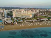 Vrissaki Beach Hotel