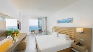 Vrissaki Beach Hotel
