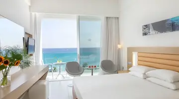Vrissaki Beach Hotel