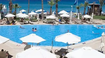 Vrissaki Beach Hotel