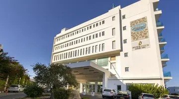 Vrissaki Beach Hotel