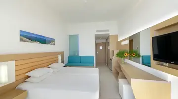 Vrissaki Beach Hotel