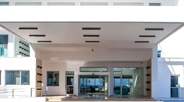 VRISSAKI BEACH HOTEL