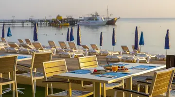 Vrissaki Beach Hotel