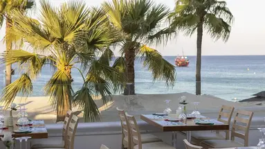 Vrissaki Beach Hotel