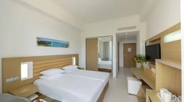 Vrissaki Beach Hotel