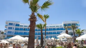 Vrissaki Beach Hotel