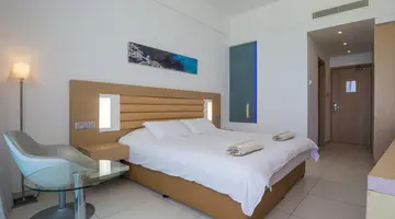 Vrissaki Beach Hotel