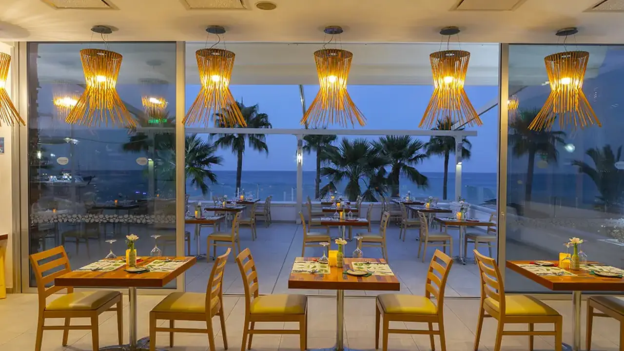 Vrissaki Beach Hotel