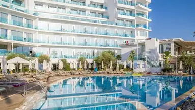 Vrissaki Beach Hotel