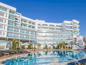 Vrissaki Beach Hotel