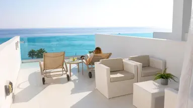 Vrissaki Beach Hotel
