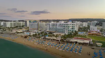 VRISSAKI BEACH HOTEL