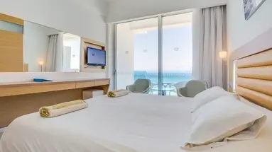 Vrissaki Beach Hotel