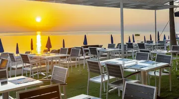Vrissaki Beach Hotel