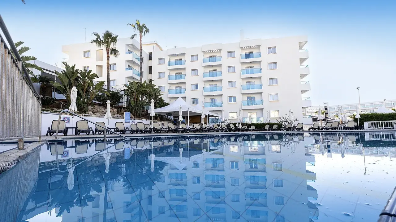 Vrissaki Hotel Apartments