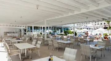 VRISSIANA BEACH HOTEL