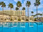 Vrissiana Beach Hotel