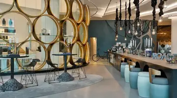 W Abu Dhabi – Yas Island