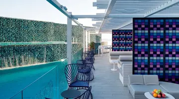 W Doha Hotel & Residences