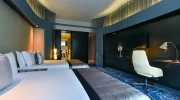 W Doha Hotel & Residences