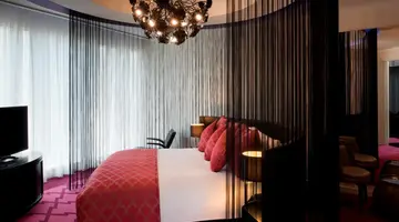 W Doha Hotel & Residences