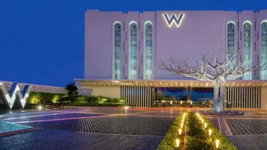 W Muscat