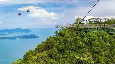 W Sercu Natury: Langkawi i Borneo