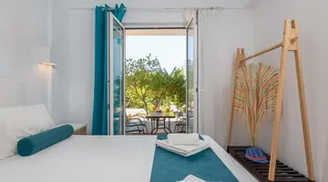 W Suites