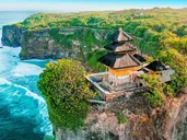 Wakacje Pod Palmami! Boskie Bali