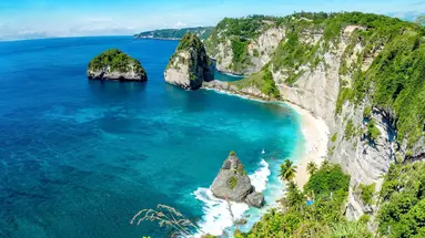 Wakacje Pod Palmami! Boskie Bali